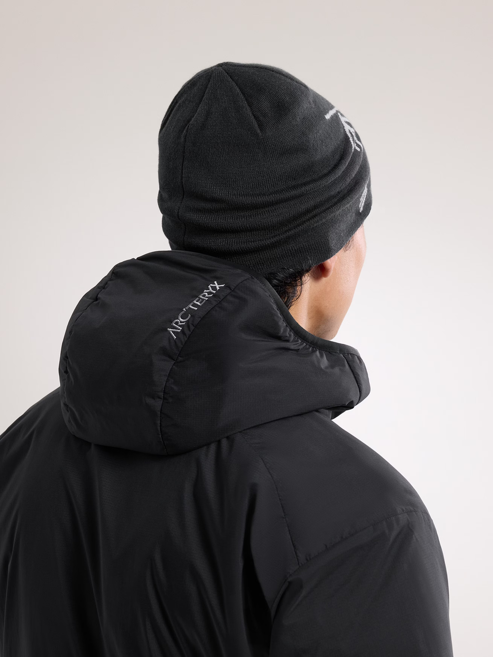 Lightweight Bird Head Toque