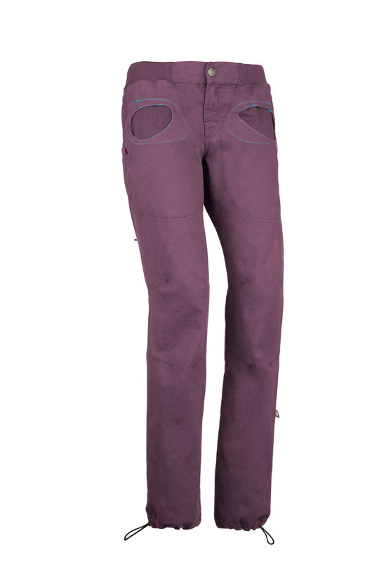 Pantaloni Onda Slim2 in raso di cotone biologico con tasche interne stampate e ricamo, colore prugna.